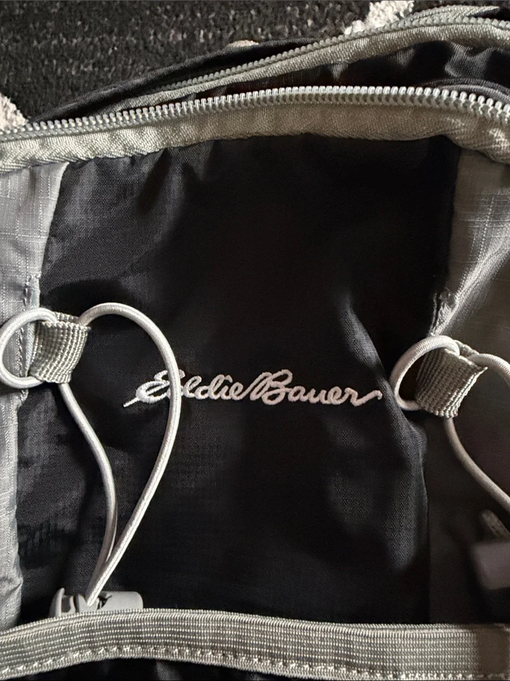 Eddie Bauer versatile eddie